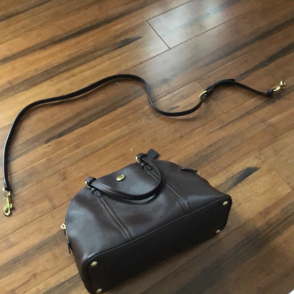 Coach bag with attachable shoulder strap